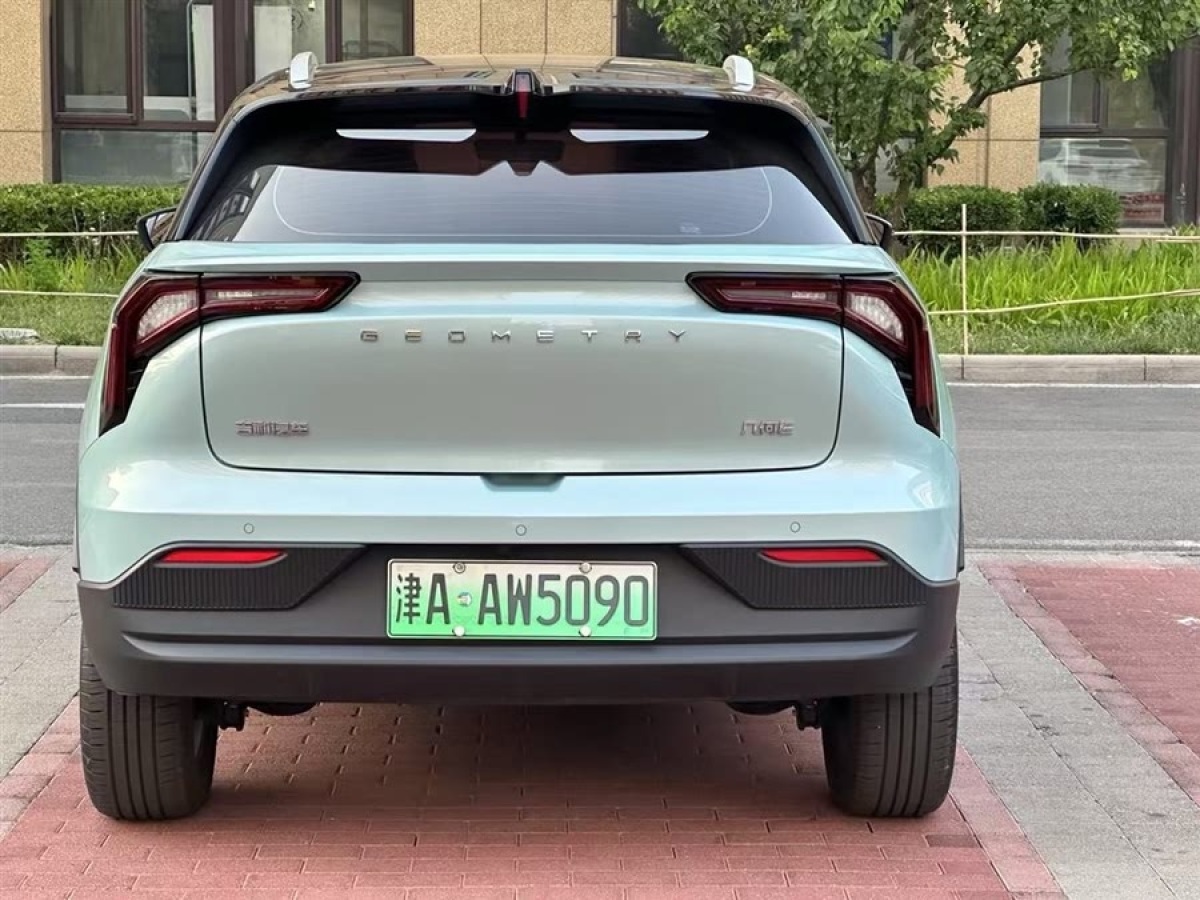 幾何 幾何E  2023款 401KM 霹靂虎 5座圖片