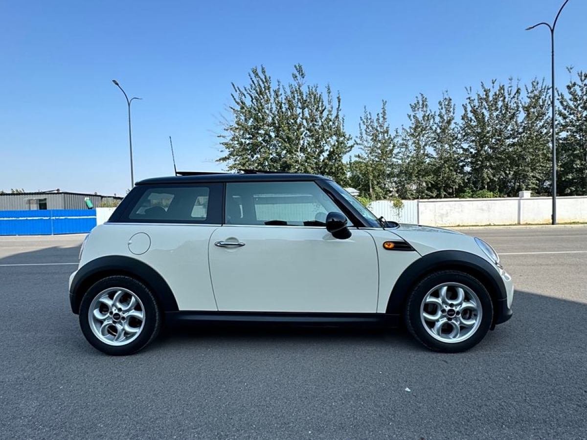 MINI COUNTRYMAN  2011款 1.6L COOPER Fun圖片