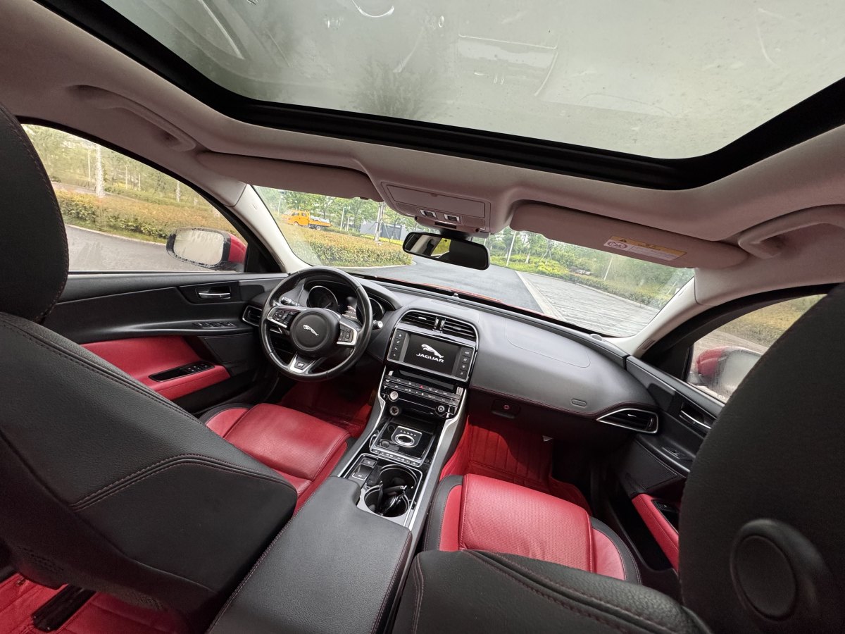 捷豹 XE  2015款 2.0T 200PS R-Sport圖片