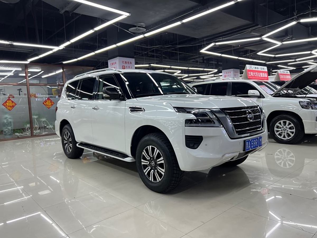 日產(chǎn) 途樂  2018款 4.0L 領(lǐng)英型圖片