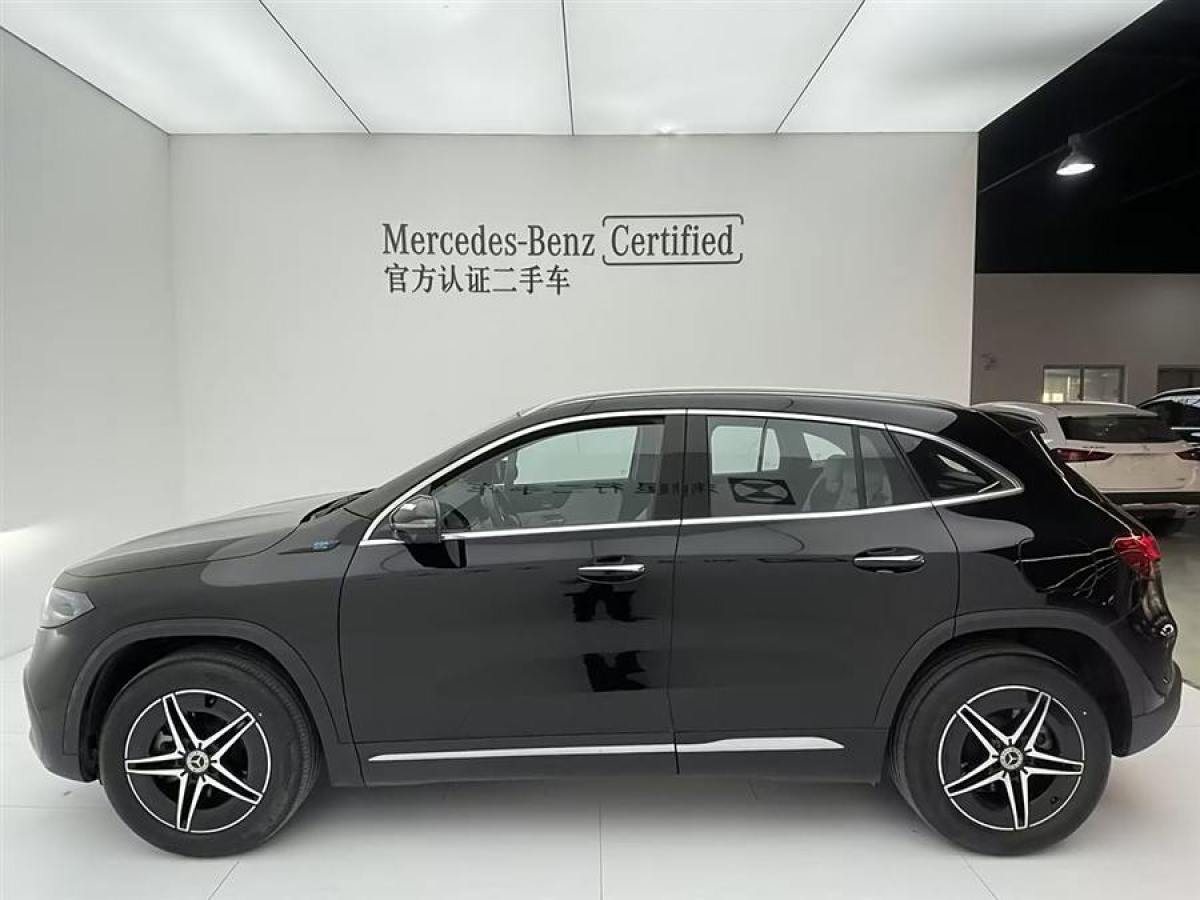 奔馳 奔馳EQA  2022款 EQA 300 4MATIC 首發(fā)特別版圖片