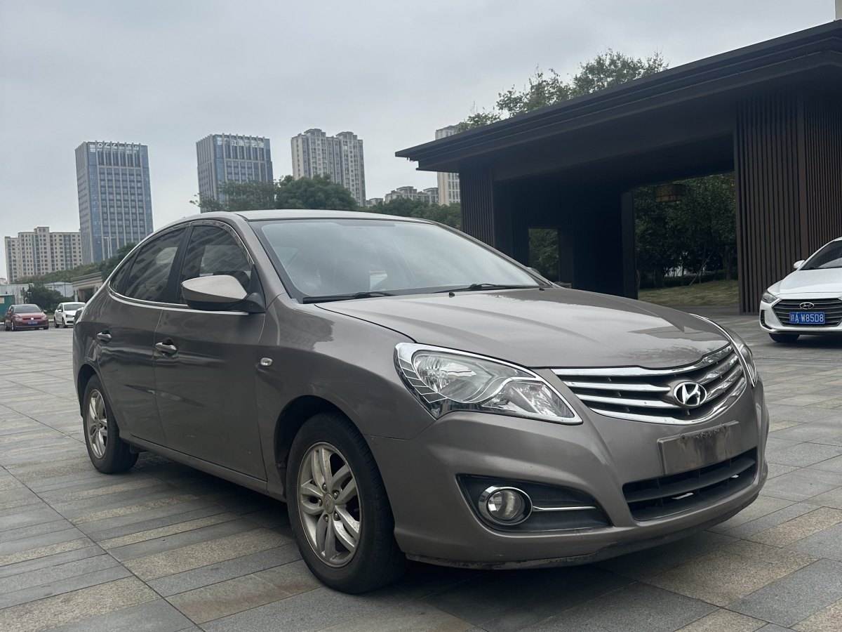 2014年8月現(xiàn)代 悅動  2015款 1.6L 自動舒適型