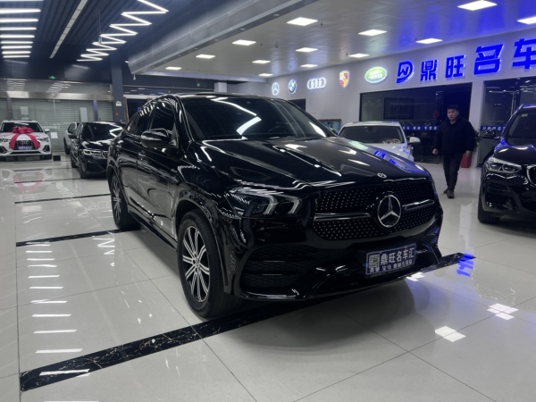 奔驰 奔驰GLE轿跑  2022款 GLE 350 4MATIC 轿跑SUV 时尚型