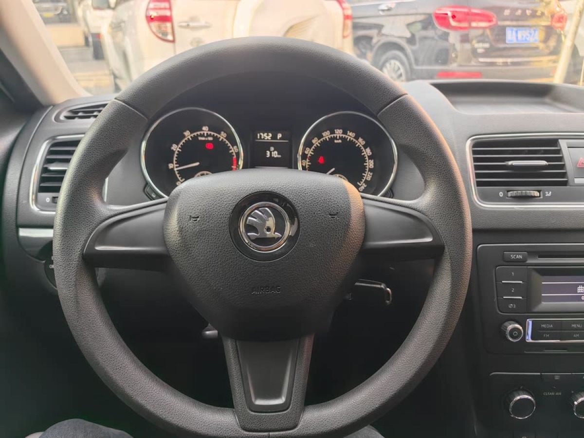 斯柯達(dá) Yeti  2017款 TSI280 DSG前行版圖片