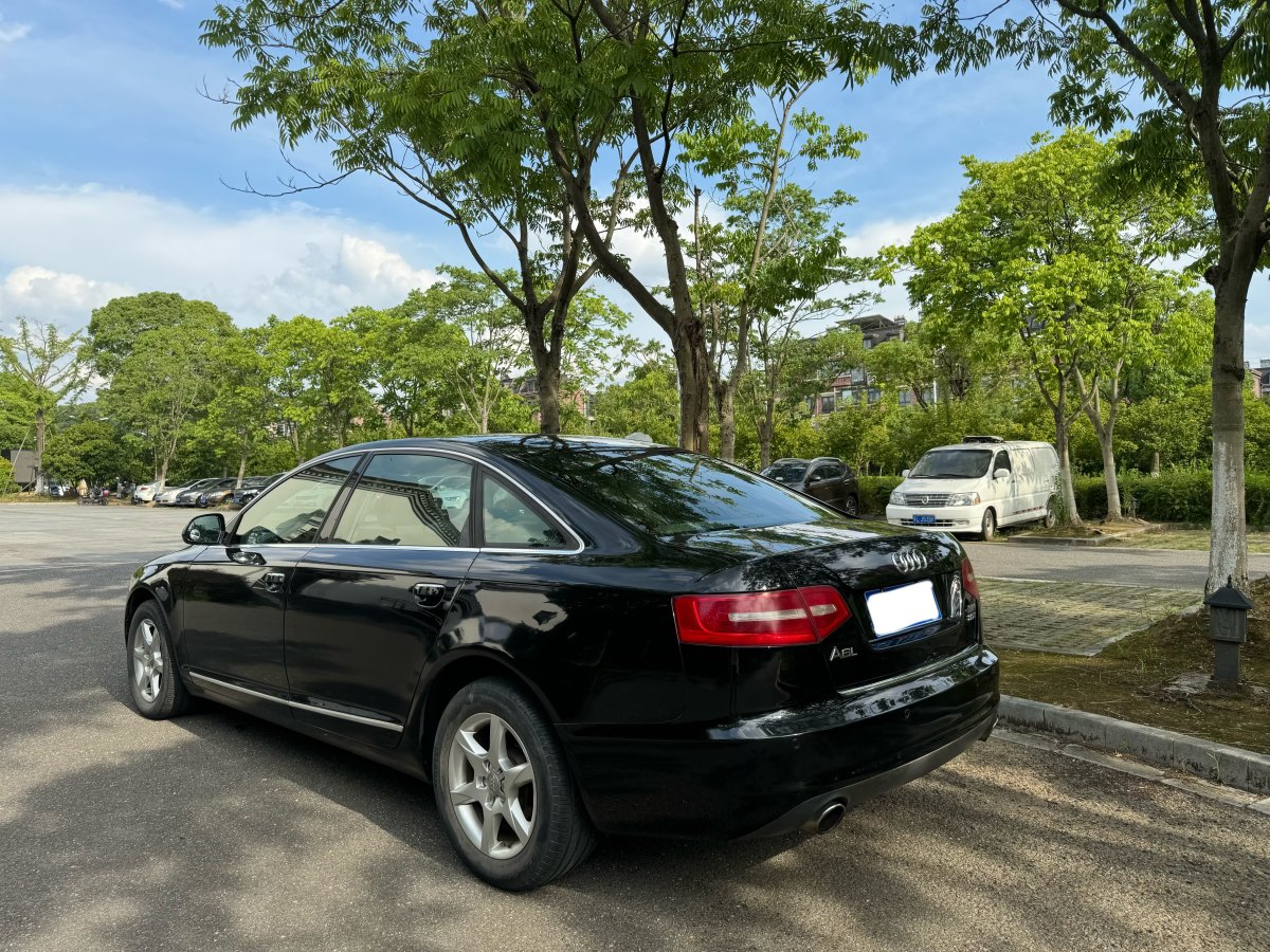 奧迪 奧迪A6L  2011款 A6L 2.0TFSI 標(biāo)準(zhǔn)型圖片