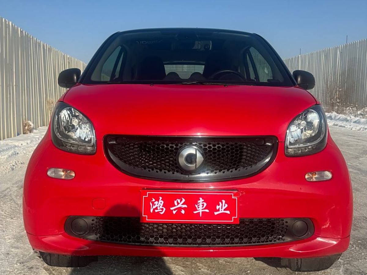 smart fortwo  2018款 1.0L 52千瓦硬頂靈動(dòng)版圖片