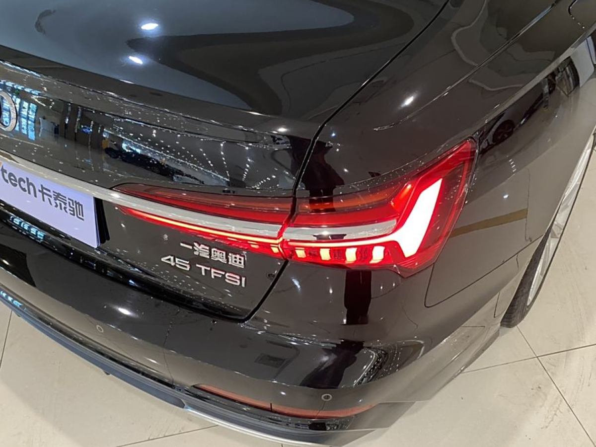 奧迪 奧迪A6L  2021款 45 TFSI 臻選動(dòng)感型圖片