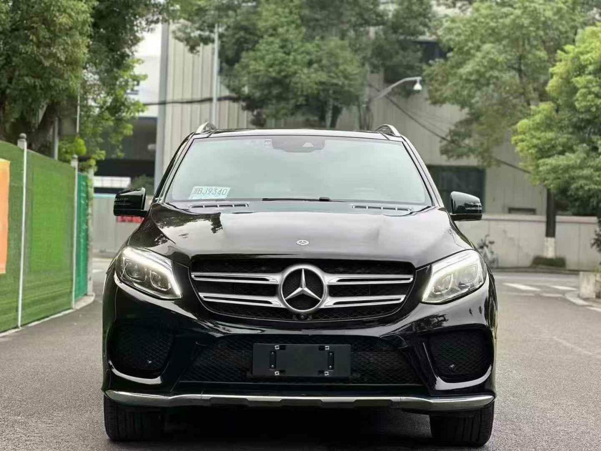 奔馳 奔馳A級  2019款  A 220 L 4MATIC 運動轎車圖片