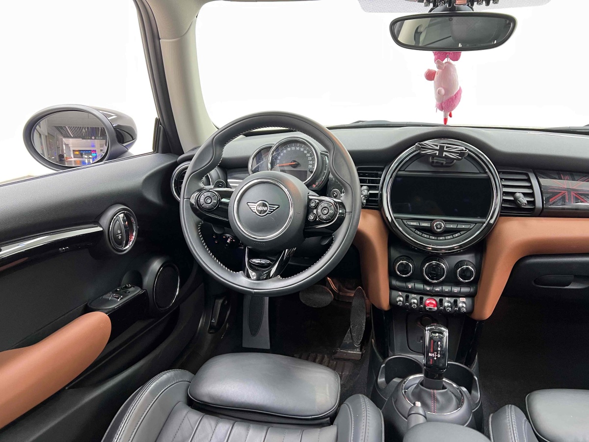 MINI MINI  2020款 2.0T COOPER S 藝術(shù)家圖片