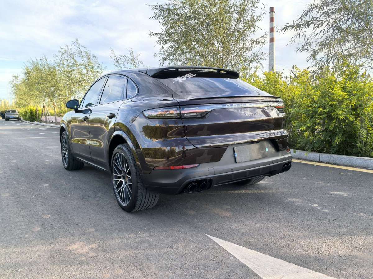 2022年8月保時捷 Cayenne  2022款 Cayenne Coupé 3.0T 鉑金版