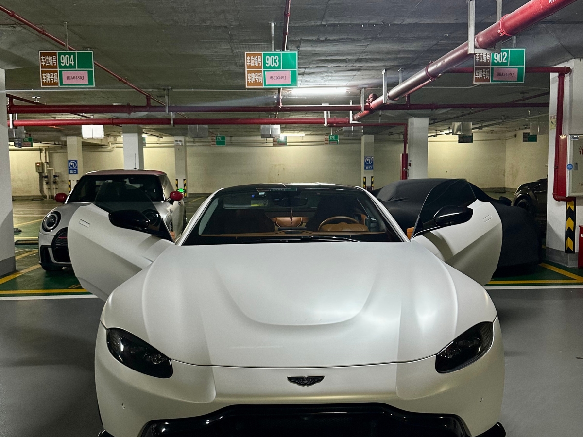 阿斯頓·馬丁 V8 Vantage  2020款 4.0T V8 Coupe圖片