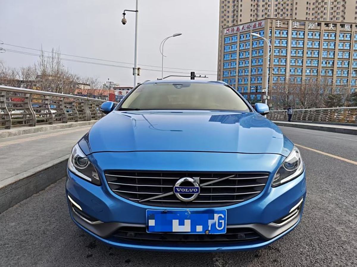 2014年11月沃爾沃 V60  2015款 T5 智雅版