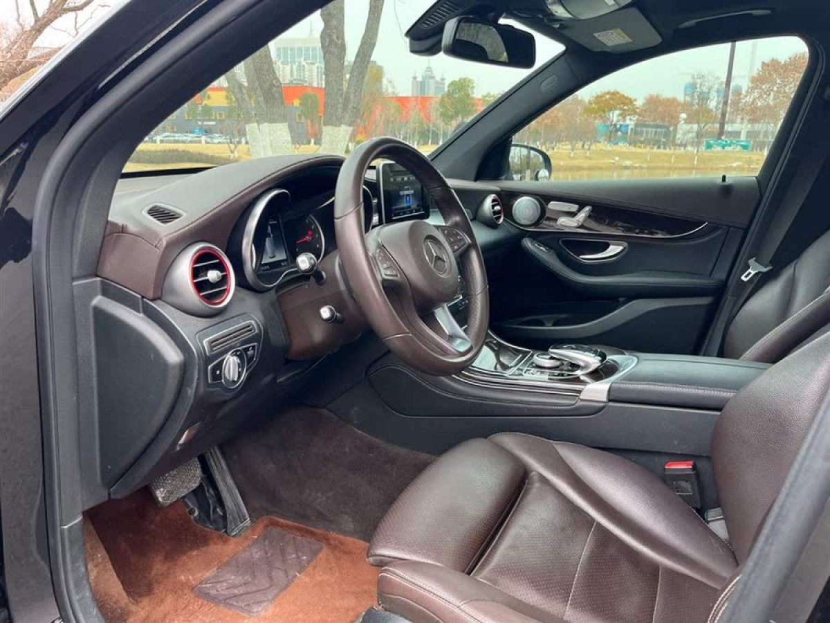 奔馳 奔馳GLC  2019款 GLC 260 4MATIC 動感型圖片