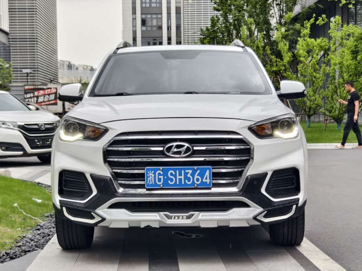 現(xiàn)代 ix35  2020款 2.0L 自動(dòng)兩驅(qū)智勇?暢享版圖片