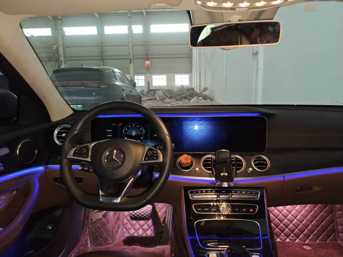 奔馳 奔馳E級  2017款 E 300 L 運(yùn)動時尚型圖片