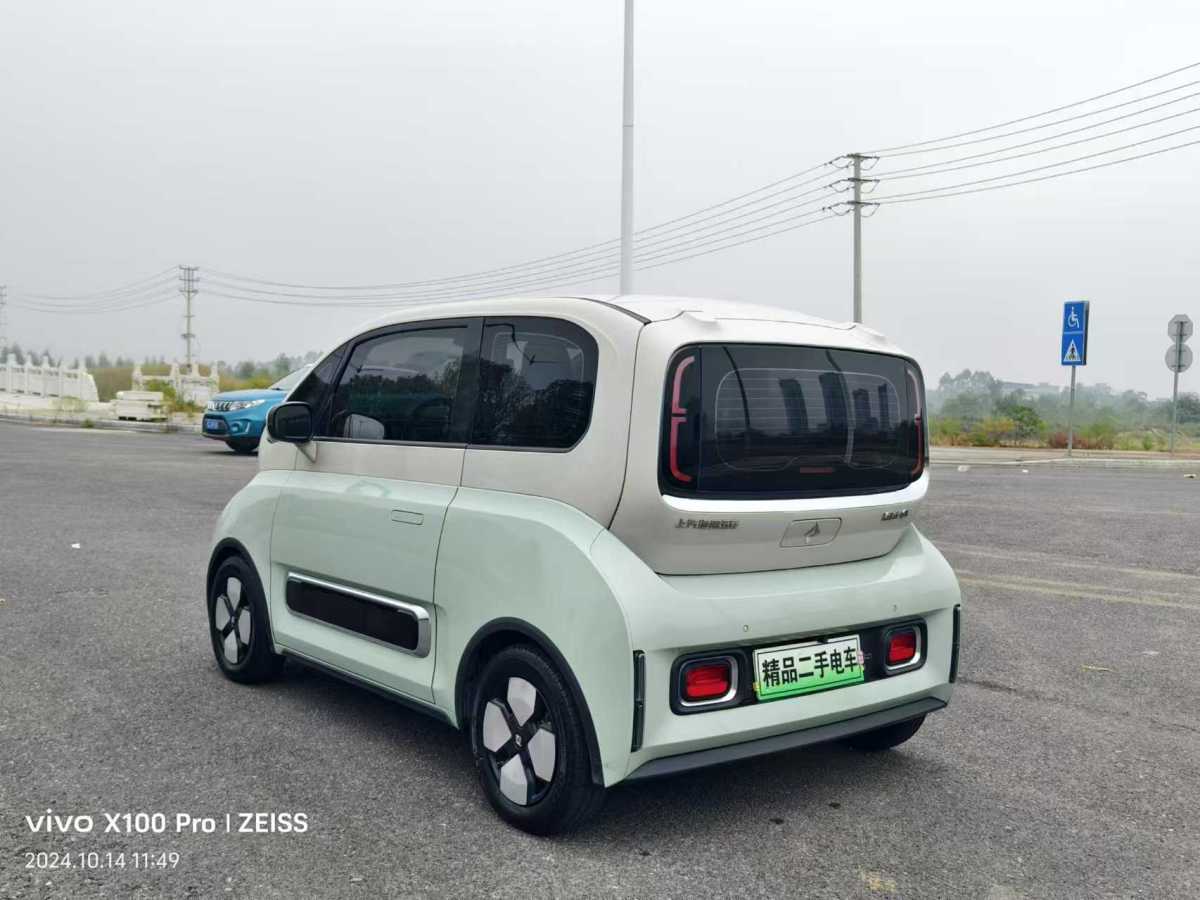 2023年3月寶駿 寶駿KiWi EV  2023款 智奢版 磷酸鐵鋰