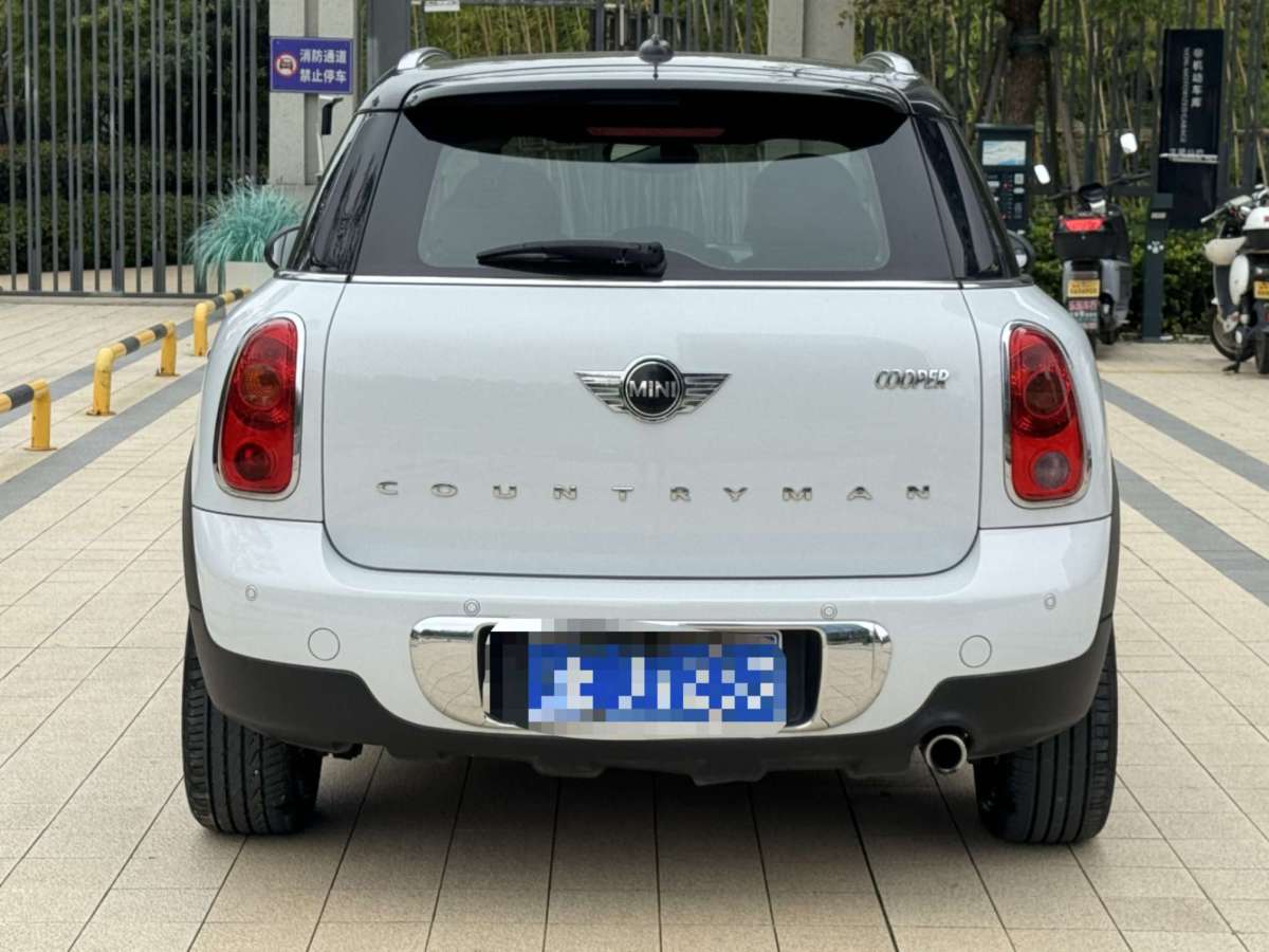 2014年2月MINI COUNTRYMAN  2013款 1.6T COOPER S ALL4 滑雪版