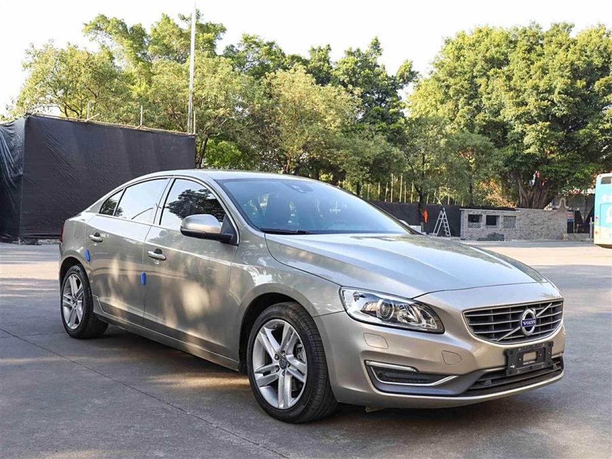 沃爾沃 S60  2016款 S60L 2.0T T5 智馭版圖片