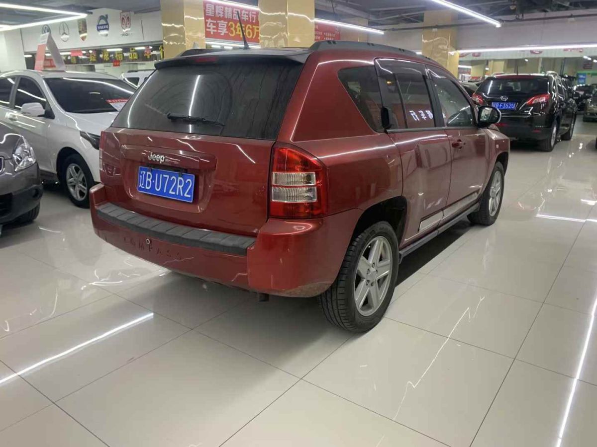 Jeep 指南者  2011款 2.0L 兩驅(qū)運動版圖片