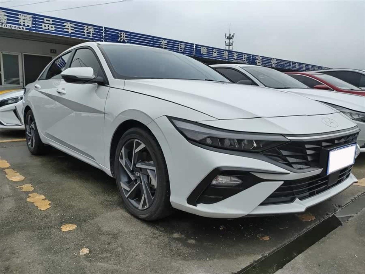 現(xiàn)代 伊蘭特  2023款 1.5L CVT GLX精英版圖片