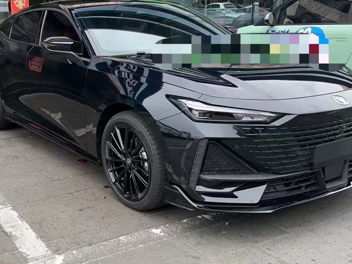 長(zhǎng)安 長(zhǎng)安UNI-V  2023款 1.5T 運(yùn)動(dòng)版圖片