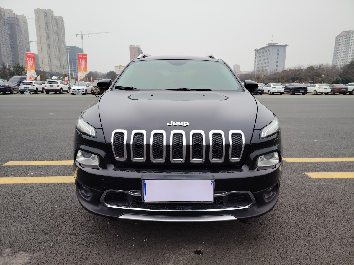 Jeep 自由光  2017款 2.4L 領(lǐng)先智能版圖片