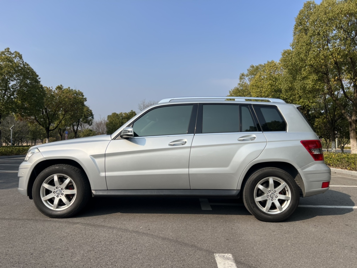 奔馳 奔馳GLK級(jí)  2010款 GLK 300 4MATIC 時(shí)尚型圖片