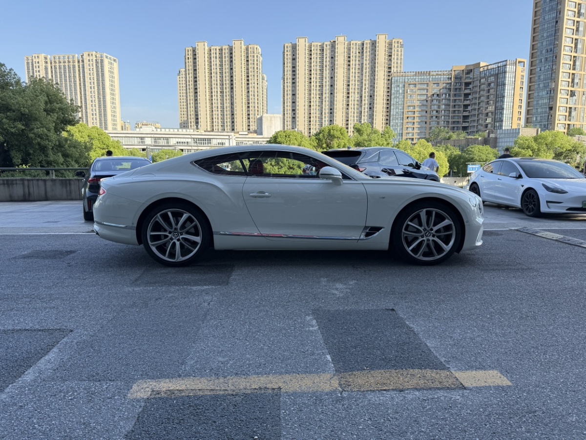 賓利 歐陸  2022款 4.0T GT V8圖片