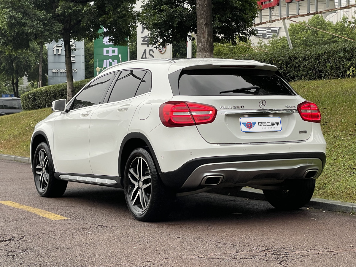 奔馳 奔馳GLA  2017款 GLA 220 4MATIC 時尚型圖片