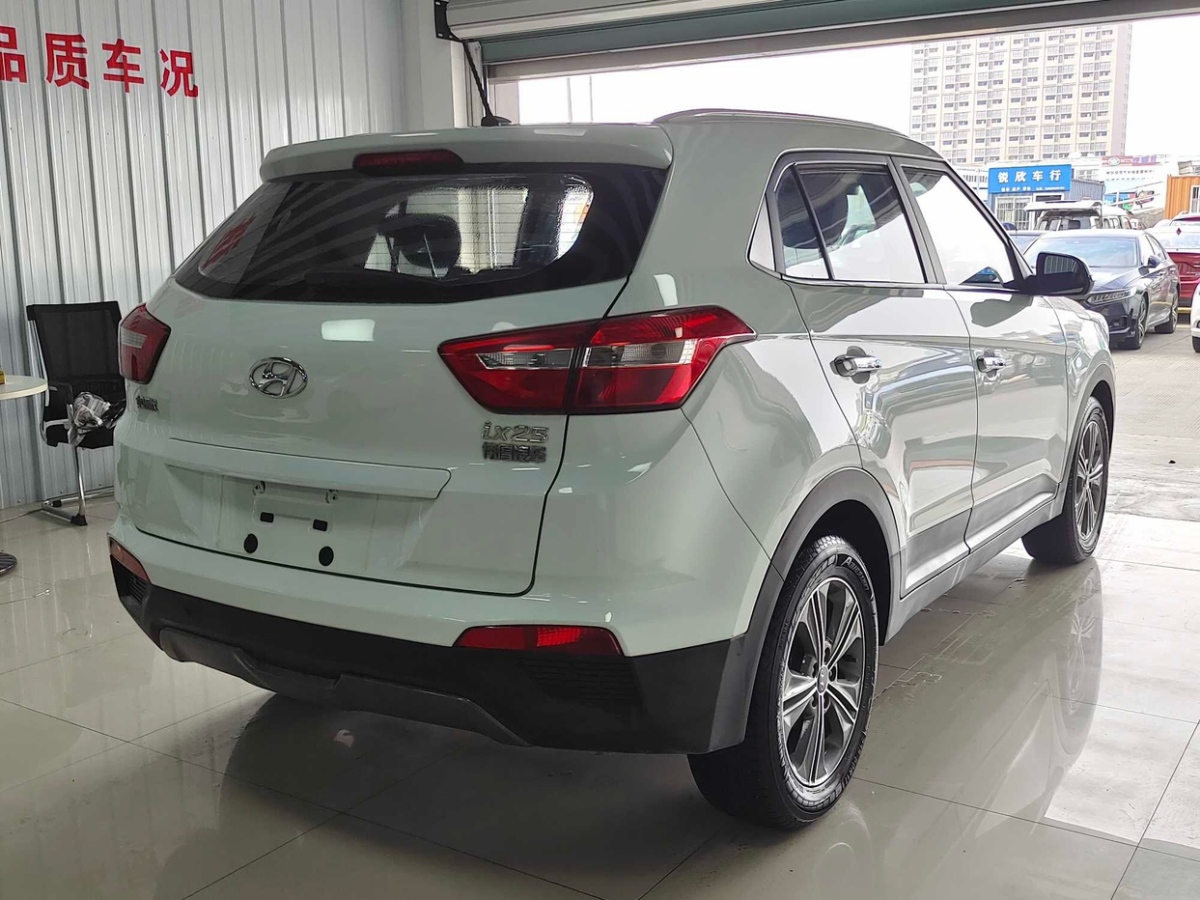 2016年11月现代 ix25  2015款 1.6L 自动两驱智能型GLS