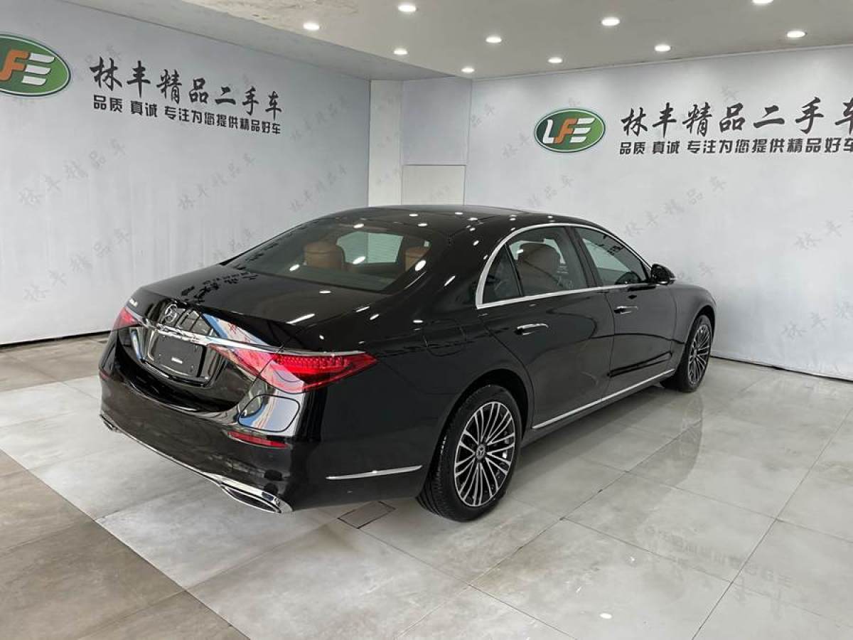 奔馳 奔馳S級(jí)新能源  2023款 改款 S 450 e L 插電式混合動(dòng)力轎車圖片