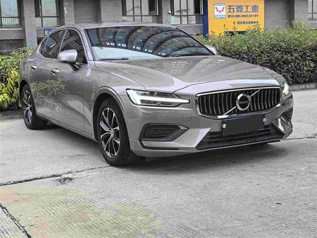 沃爾沃 S60L  2021款 T4 智逸豪華版圖片