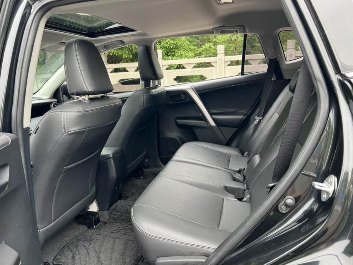 豐田 RAV4榮放  2016款 2.0L CVT兩驅風尚版圖片