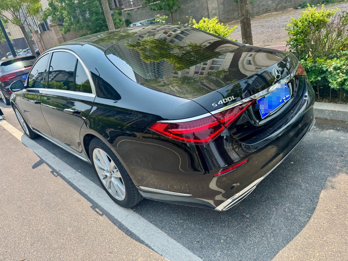 奔馳 奔馳S級(jí)  2022款 改款 S 400 L 商務(wù)型圖片