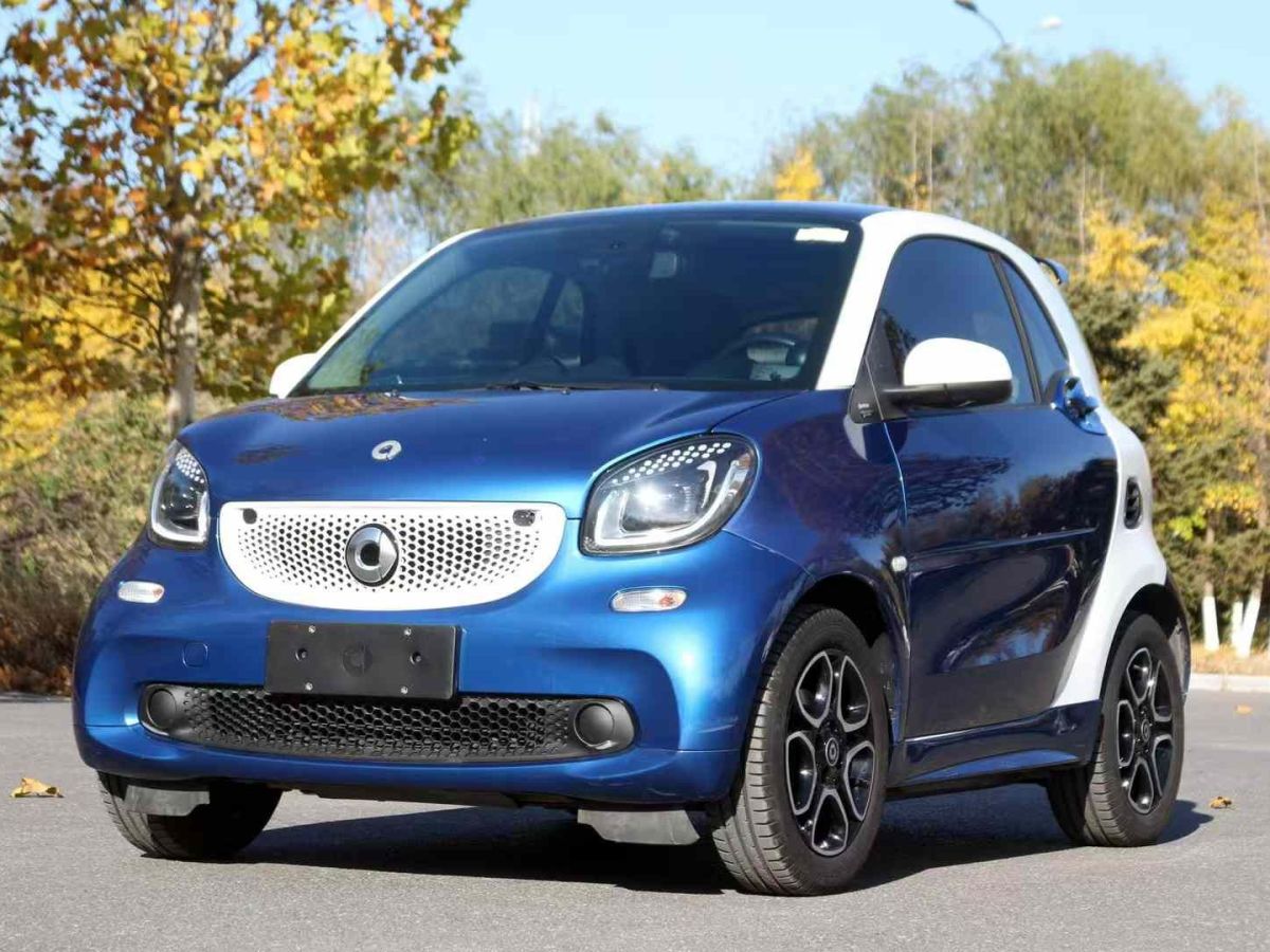 smart fortwo 圖片