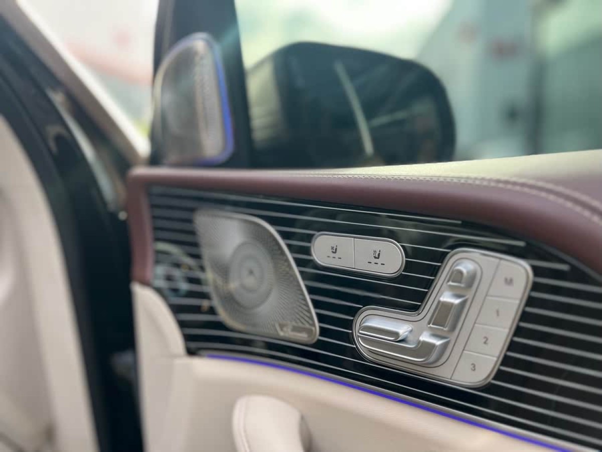 奔馳 奔馳GLS  2022款 改款 GLS 450 4MATIC 豪華型圖片