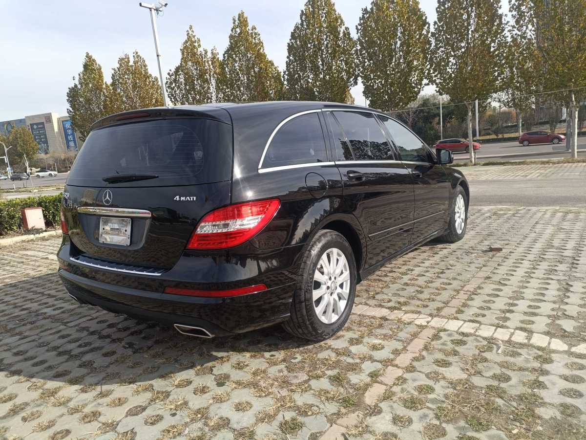 奔馳 奔馳R級  2014款 R 320 4MATIC 商務(wù)型圖片