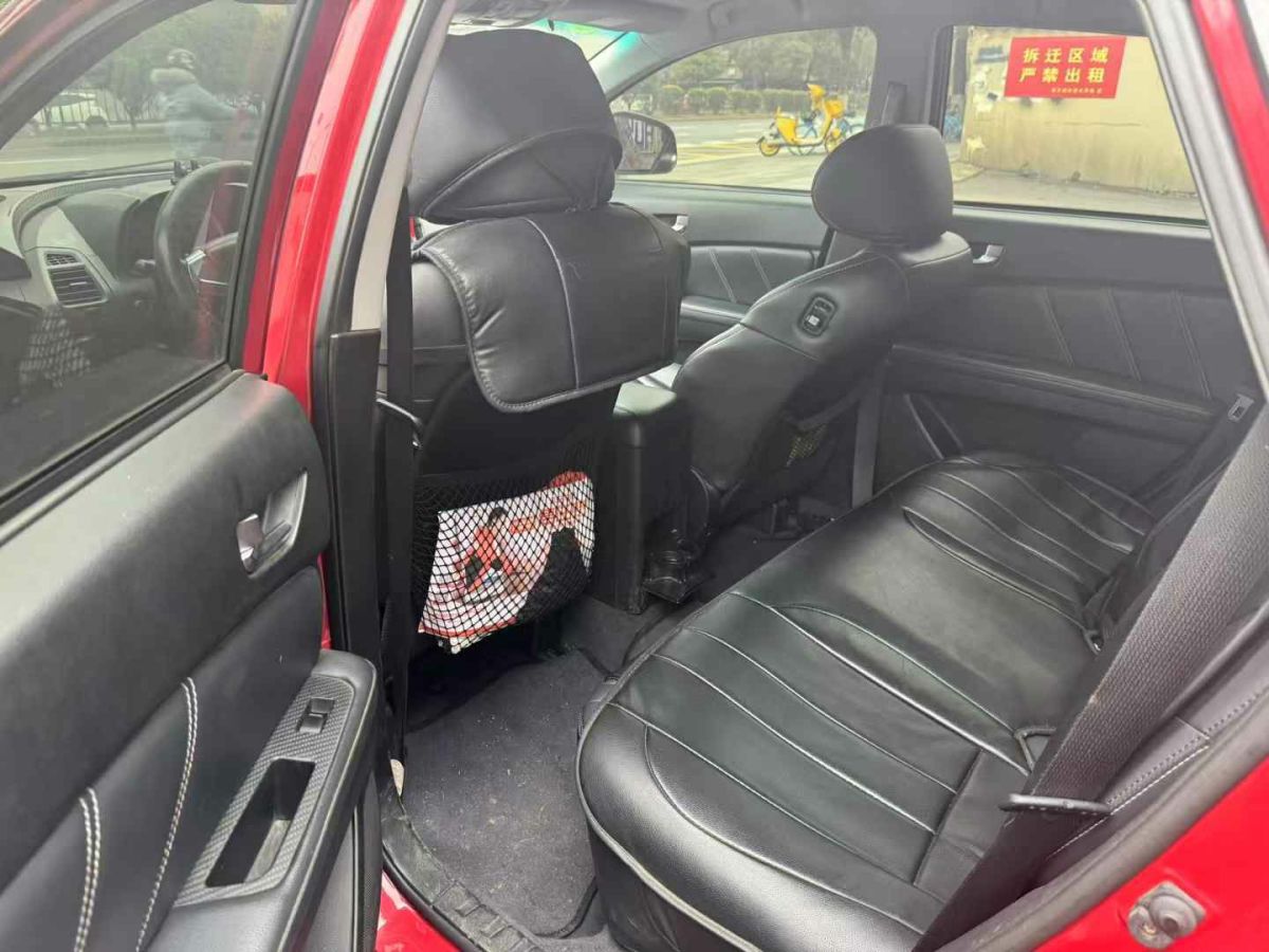 納智捷 優(yōu)6 SUV  2015款 1.8T 智尊型圖片