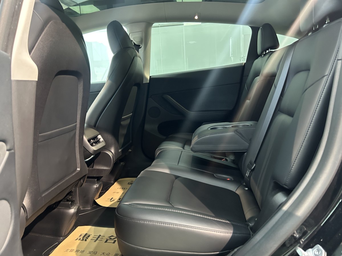 特斯拉 Model Y  2022款 改款 后輪驅(qū)動(dòng)版圖片