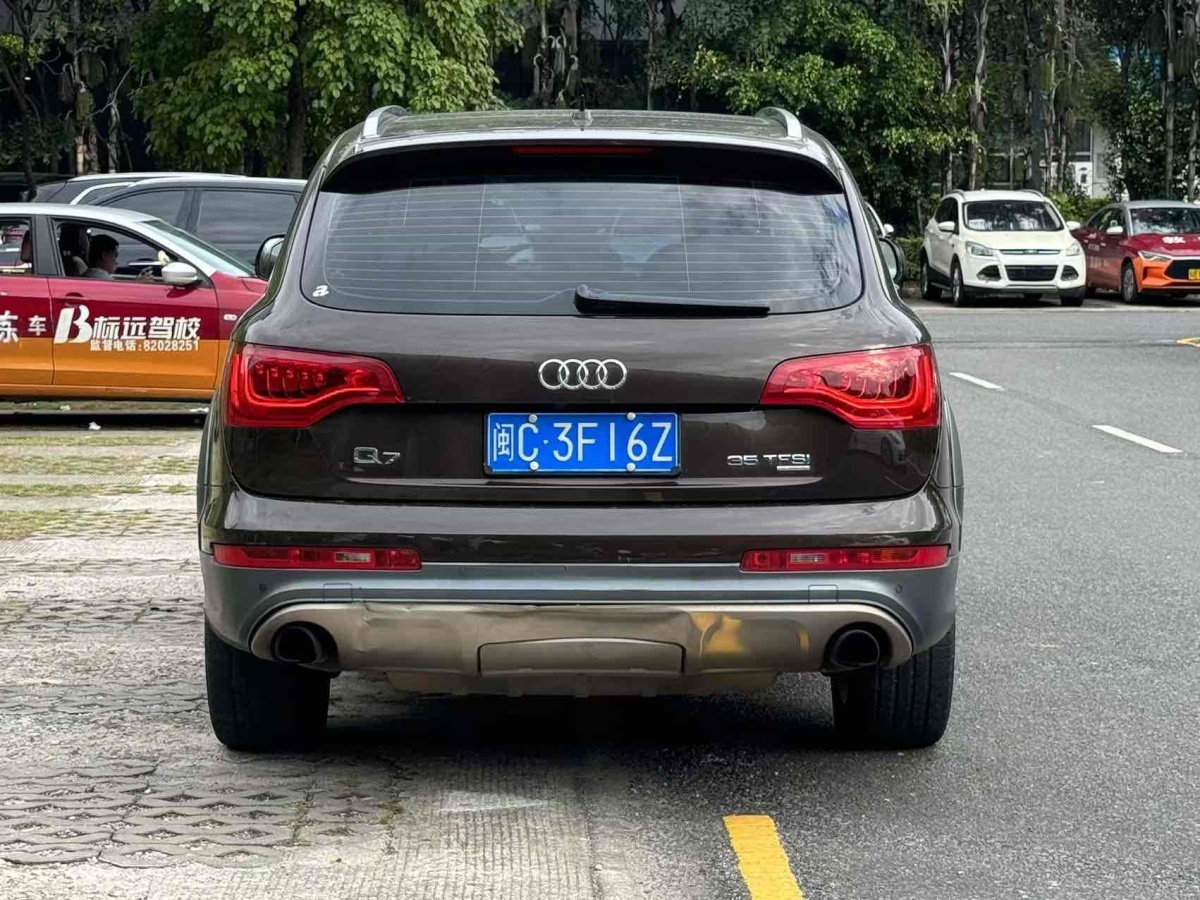 奧迪 奧迪Q7  2013款 35 TFSI 進(jìn)取型圖片