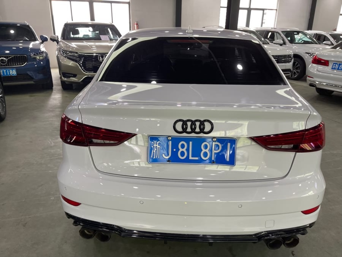奧迪 奧迪A3  2018款 30周年年型 Limousine 35 TFSI 進(jìn)取型圖片
