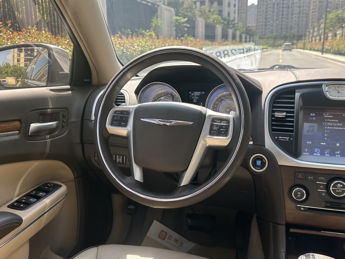 克萊斯勒 300C  2013款 3.6L 尊享版圖片