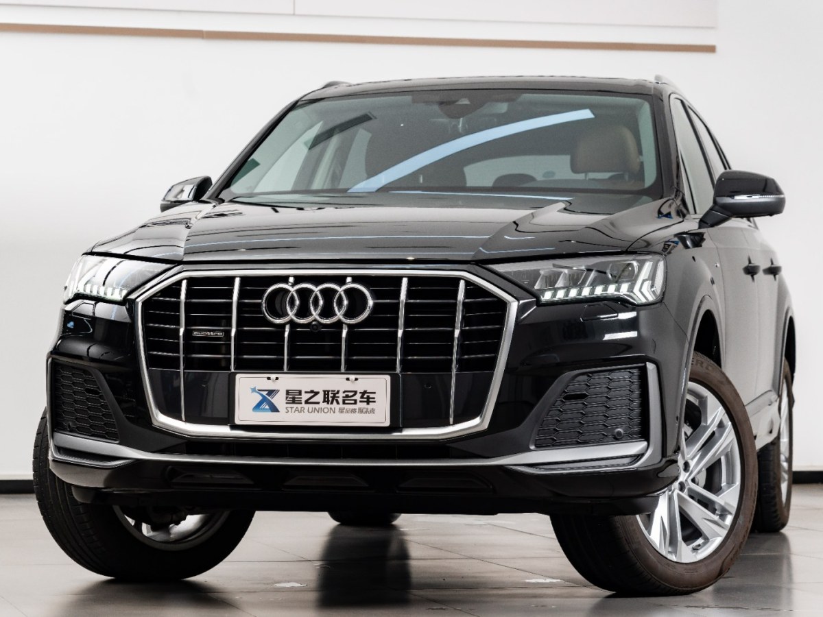 奧迪 奧迪Q7  2023款 45 TFSI quattro S line運(yùn)動(dòng)型圖片