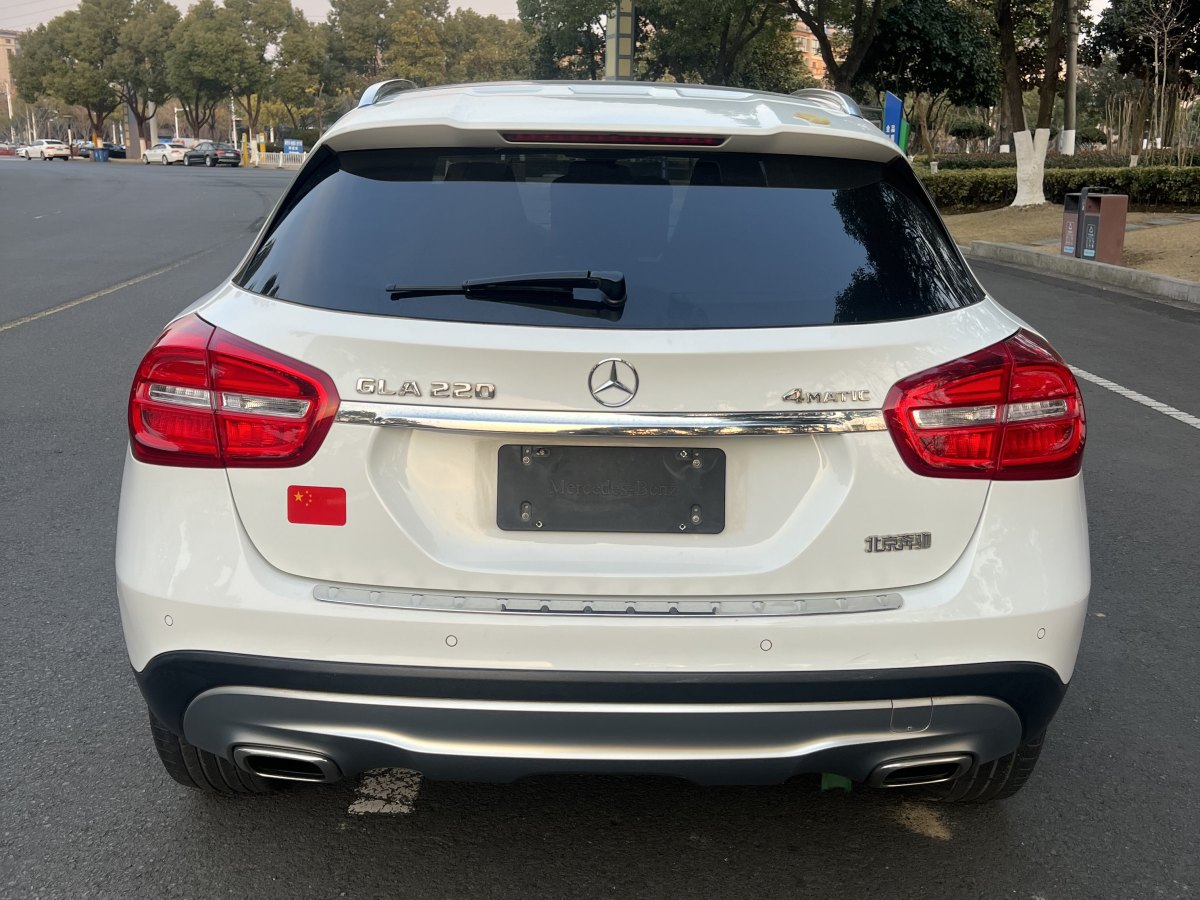 奔馳 奔馳GLA  2016款 GLA 220 4MATIC 時尚型圖片