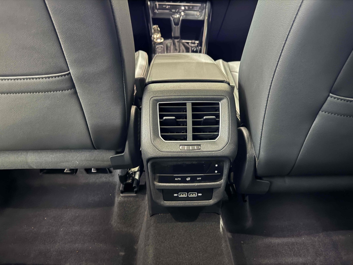 2021年5月大眾 探岳  2020款 330TSI 兩驅(qū)豪華智聯(lián)版