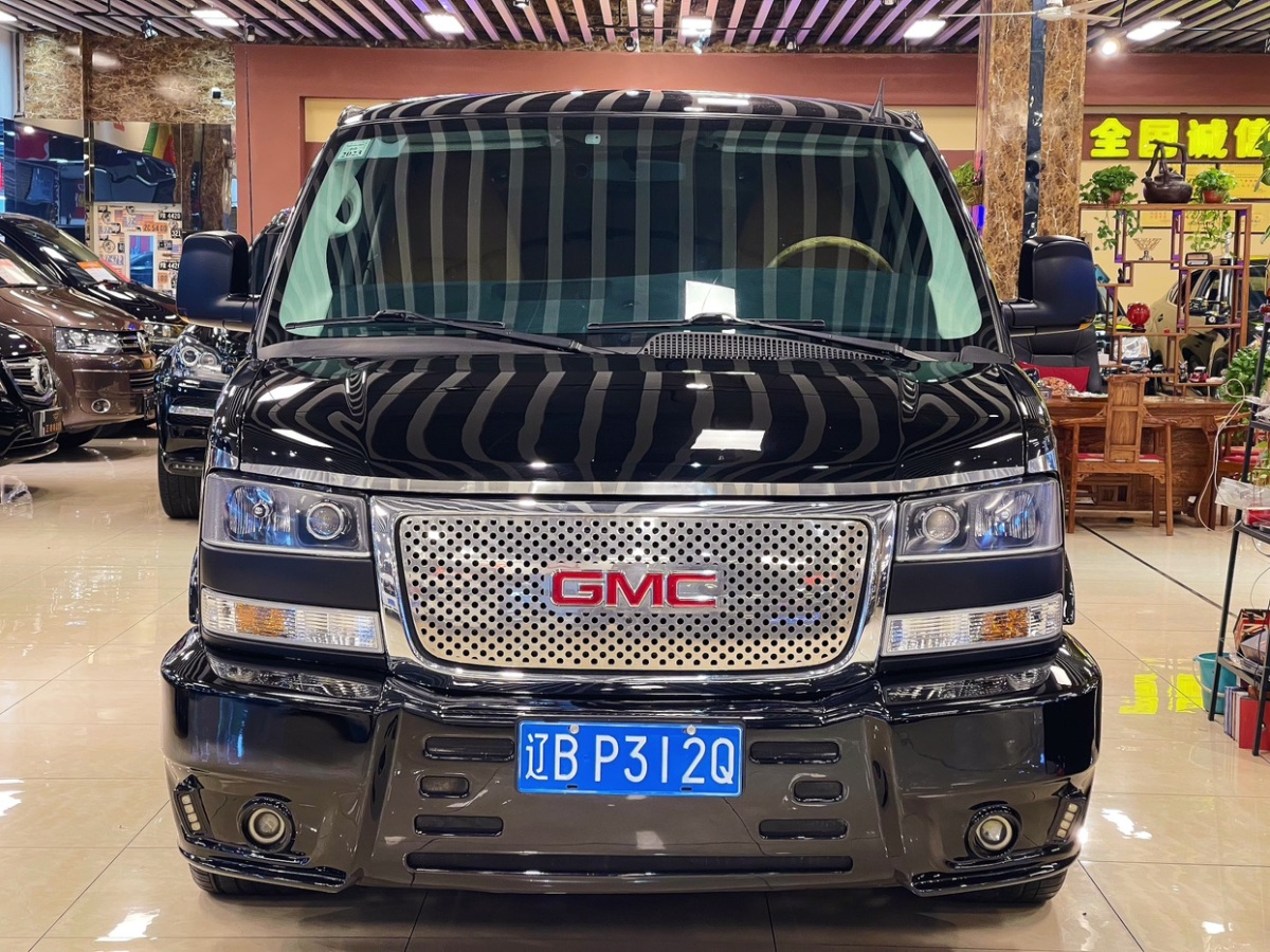 2017年10月GMC SAVANA  2015款 5.3L 四驅(qū)行政版