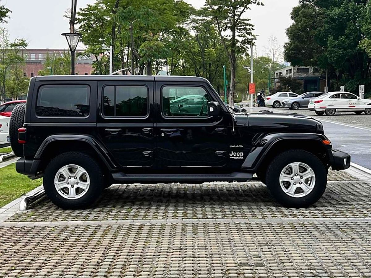 Jeep 牧馬人  2019款 2.0T Sahara 四門版 國VI圖片