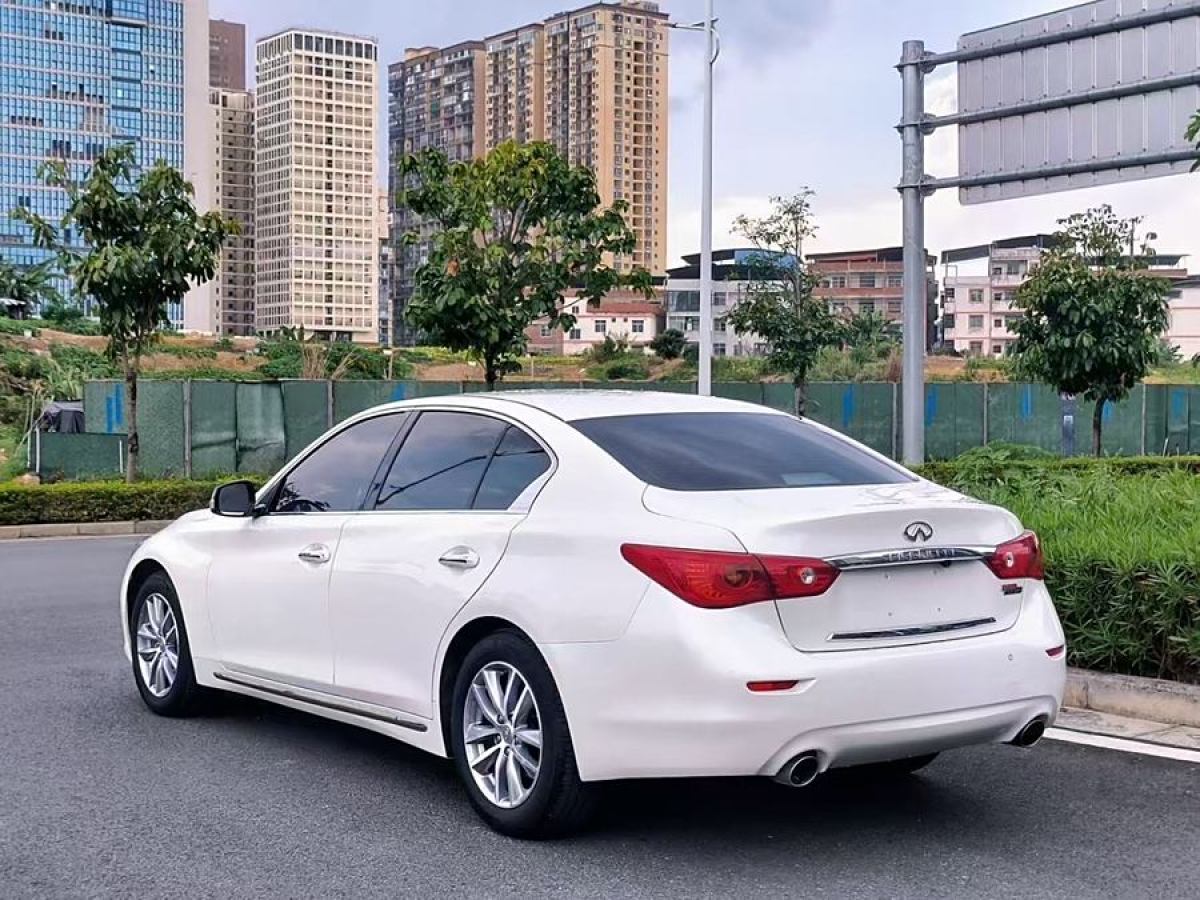 英菲尼迪 Q50L  2015款 2.0T 舒適版圖片