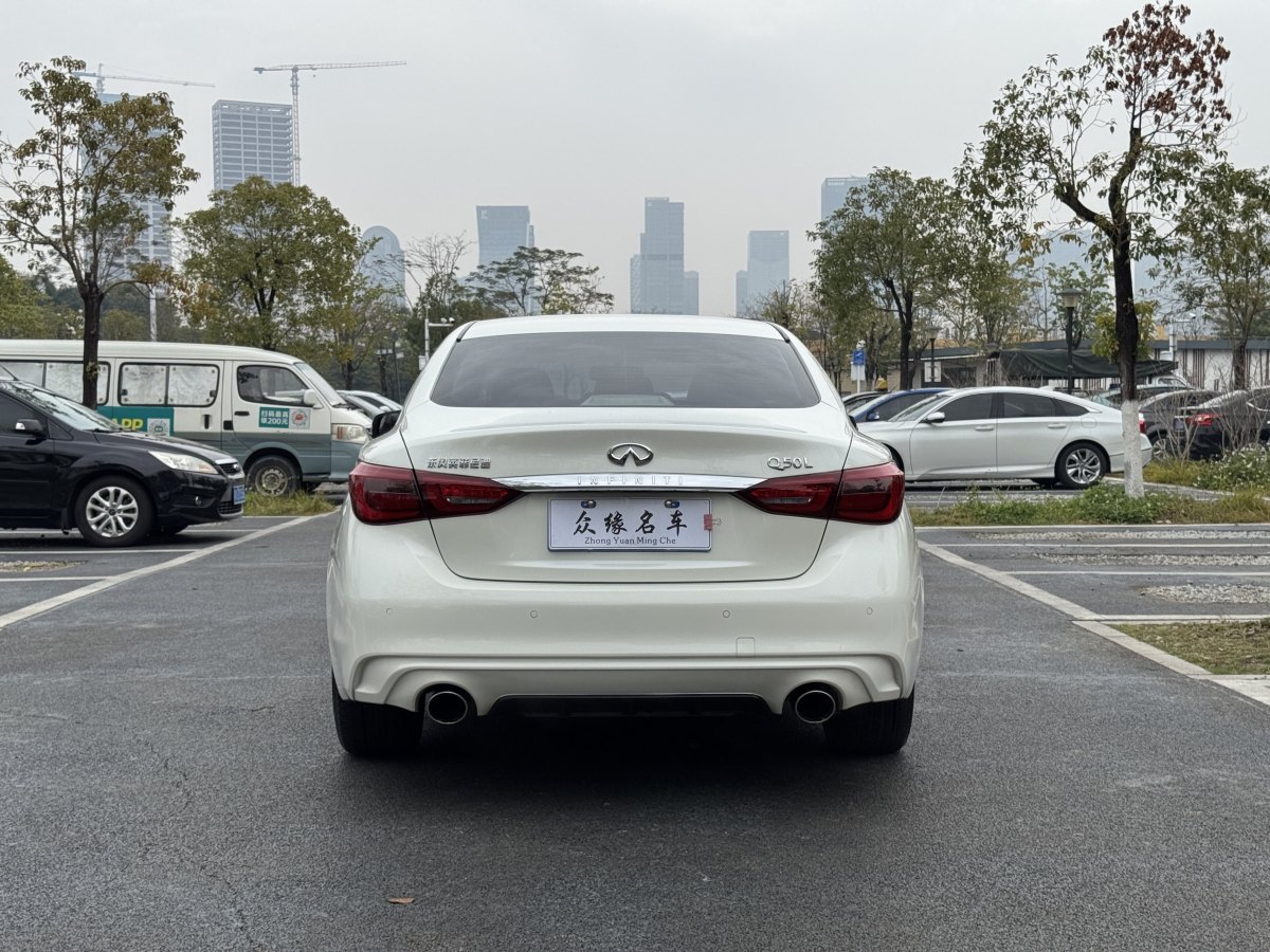 2022年12月英菲尼迪 Q50L  2021款 2.0T 舒適版