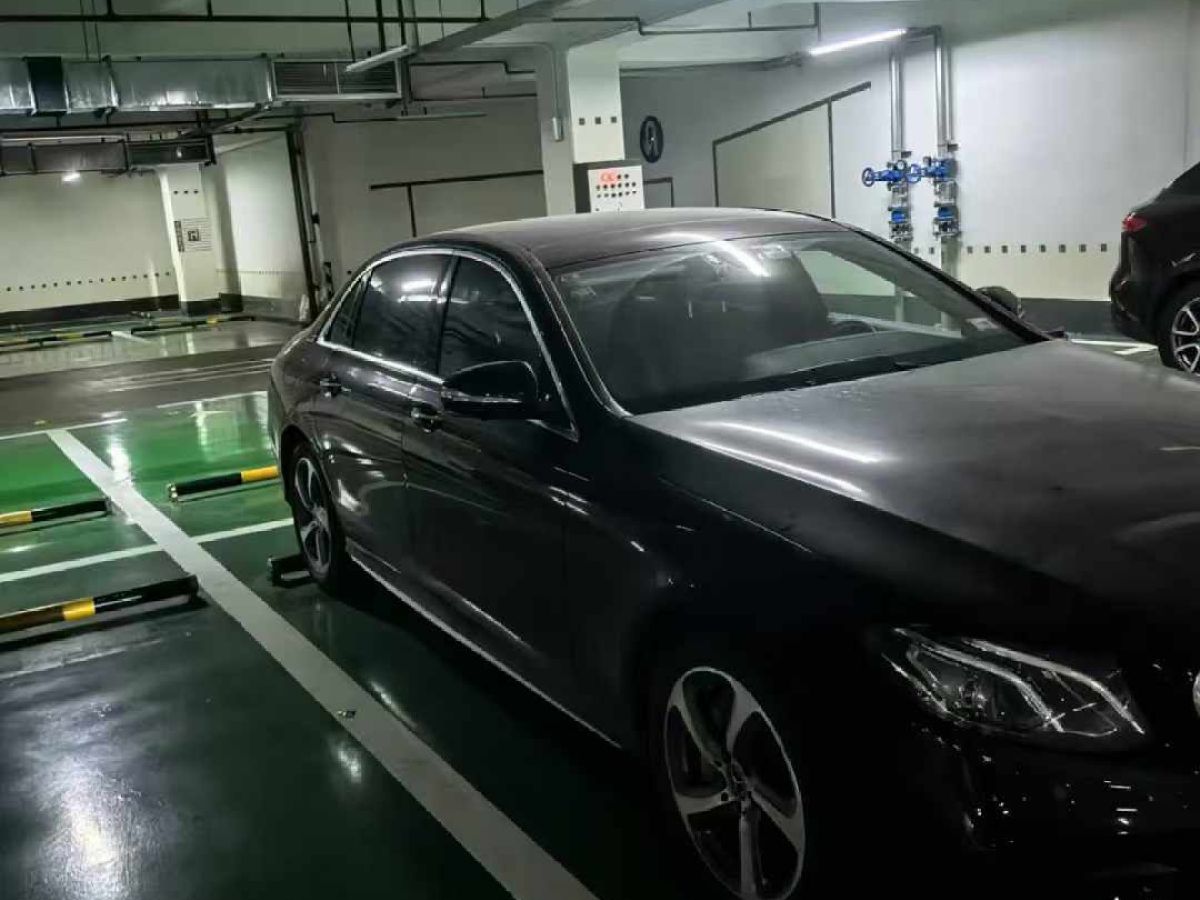 奔馳 奔馳A級  2019款  A 220 L 4MATIC 運動轎車圖片